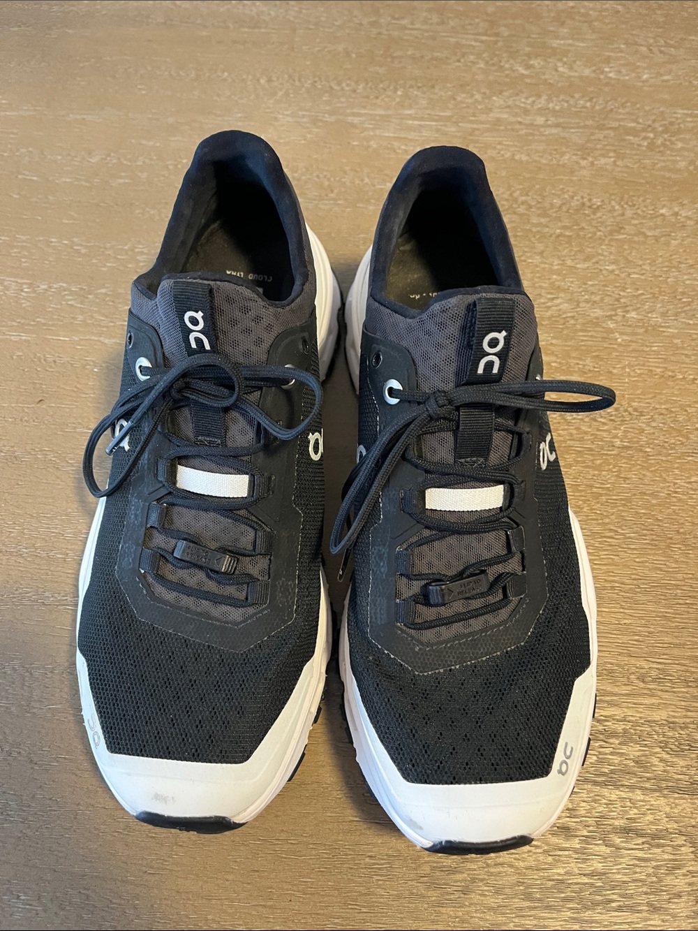 On Cloud Ultra Size 9 Black and White Running Shoes - Picture 5 of 7